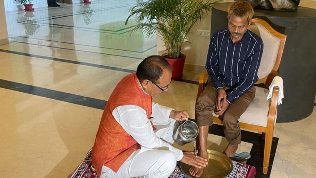 Shivraj Singh Chouhan Washes Feet Of Sidhi Urinating Incident Victim Dashmat Rawat