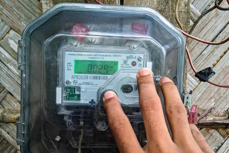 'Gruha Jyothi' Scheme Sparks Confusion Over Electricity Bills in Karnataka