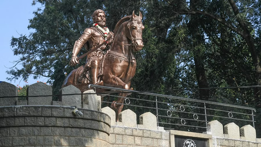 Shivaji statue