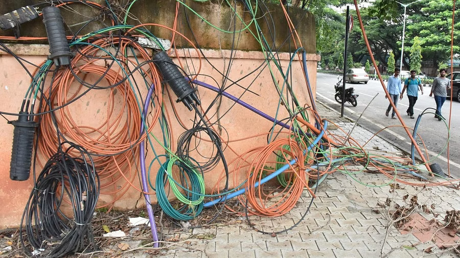 Bengaluru streets still tangled in illegal cables