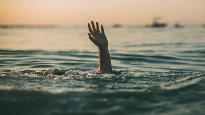 Tragic Incident during Idol Immersion: Two Siblings Drown in Delhi ...