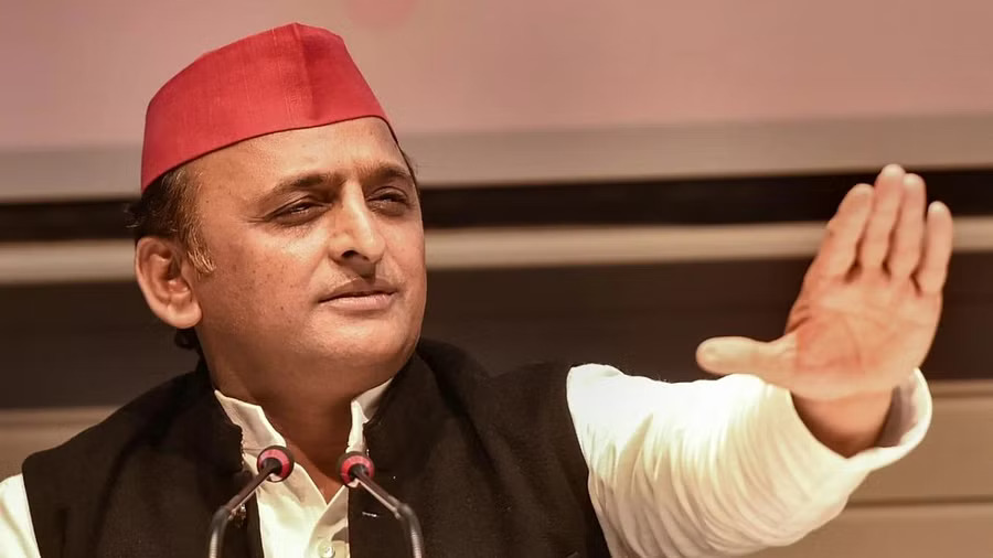 Akhilesh again targets Congress on failure to reach seat-sharing arrangement for MP polls