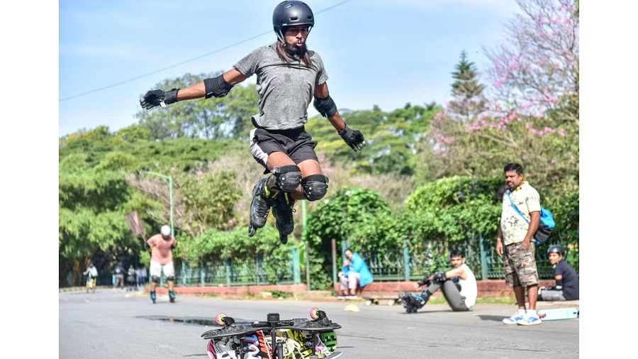 Boy beaten up by guard for skating inside Bengalurus Cubbon Park