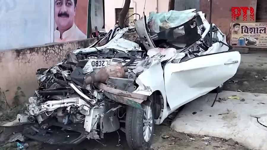 6 killed in car-truck collision in UP's Muzaffarnagar