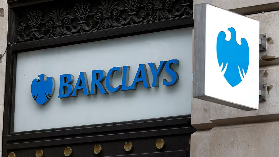 Barclays working on bln cost plan could cut up to 2000 jobs