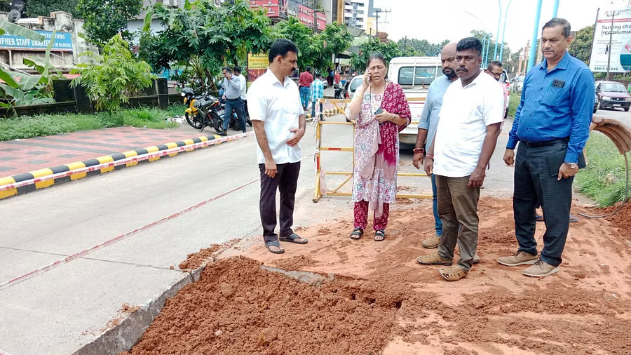 Mangaluru mayor directs contractors to take safety measures