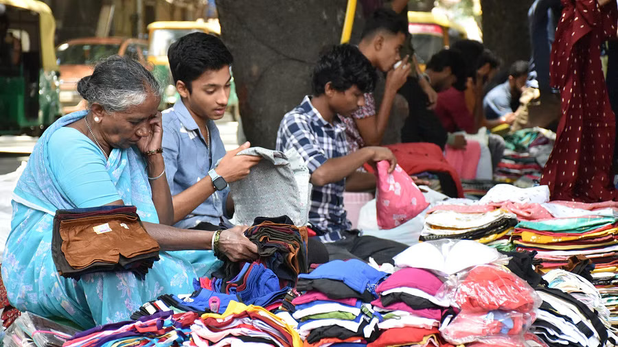 Unlawful to evict street vendors Association writes to zonal authorities against BBMP move