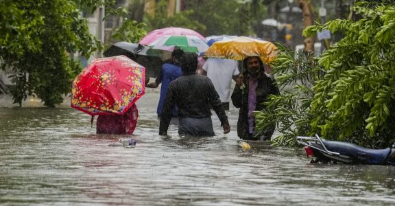 9 people killed in Chennai, Cyclone Michaung leaves a trail of destruction in the city