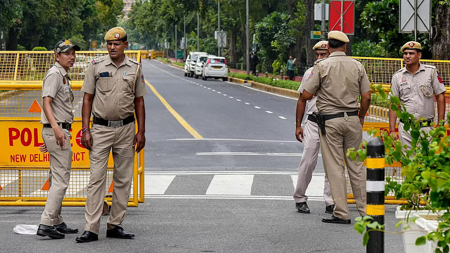 Delhi Police on alert after Khalistani terrorist Pannun threatens to attack Parliament (1)