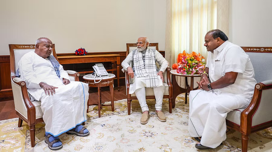 Deve Gowda Kumaraswamy meet PM Modi