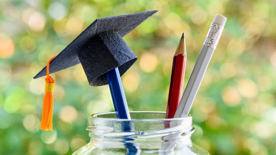 Explained Difference between MPhil and PhD