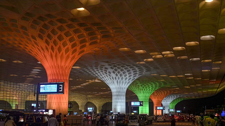 Mumbai airport handles its highest-ever monthly traffic of 2023 with over 4.88 million passengers in December