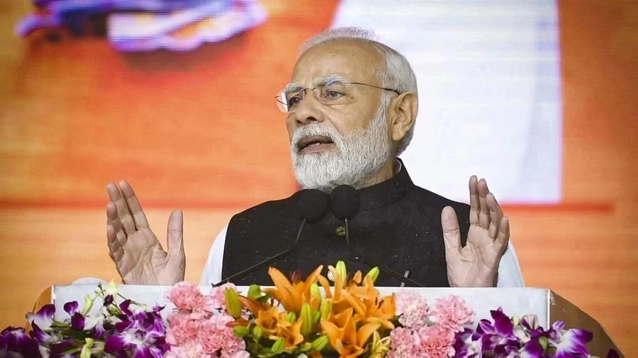 PM Modi pays tribute on MGRs birth anniversary