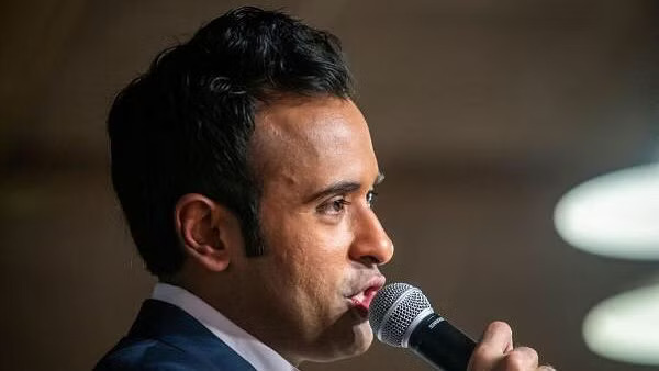 Vivek Ramaswamy drops out of White House race endorses Donald Trump