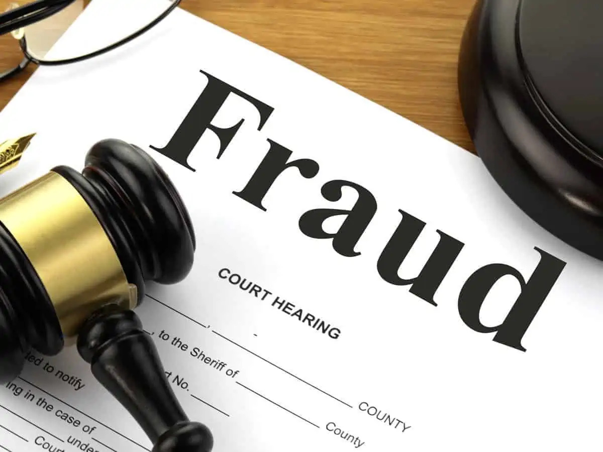 2 BTech students dupe banker of Rs 21 lakh with London job o
