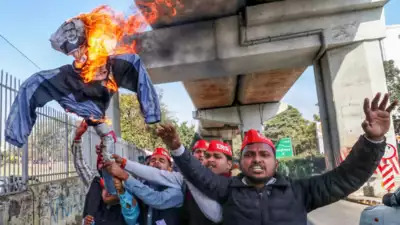 Protest rocks Allahabad University as girl accuses teacher o