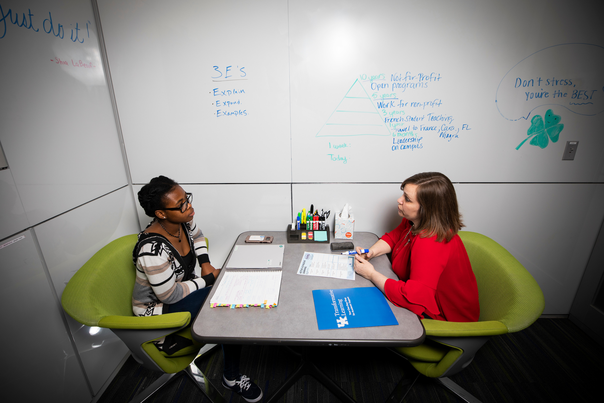 Academic coaches at the Study North. Photo by Pete Comparoni | UKphoto