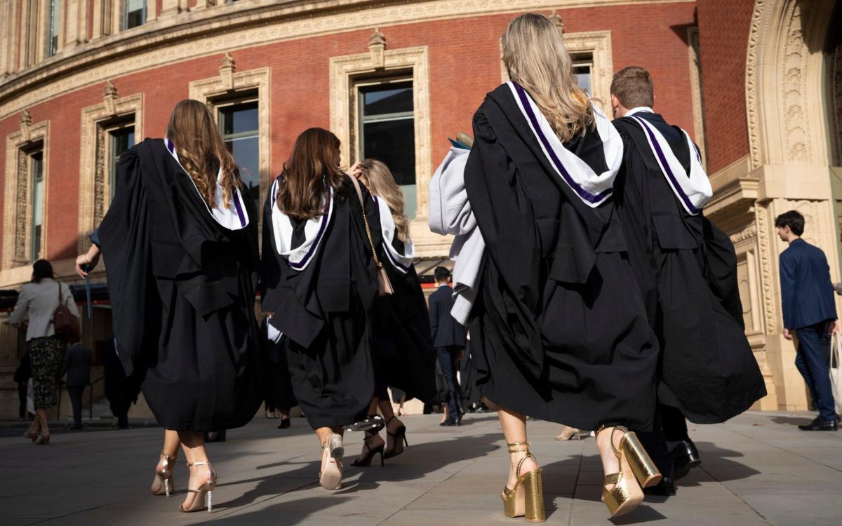 University of York lowers bar for overseas students after financial challenges (1)