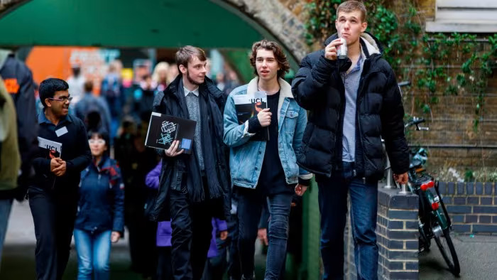 Warning of hardship for English students over size of rise in financial supportWarning of hardship for English students over size of rise in financial support