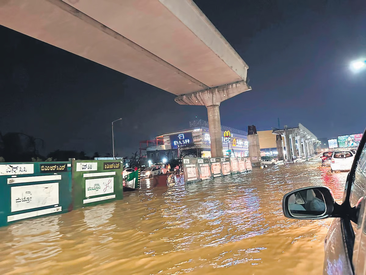 Flooded airport road hits traffic to and from Bengaluru airport