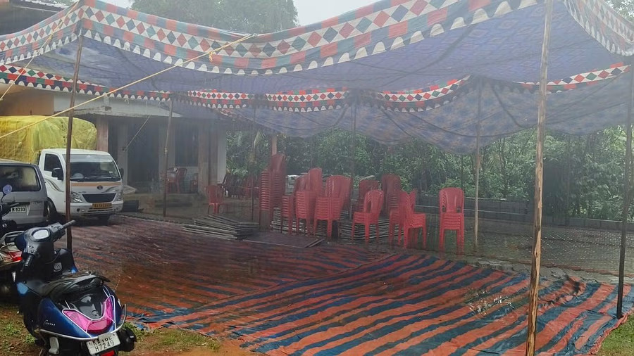 Rain disrupts normal life in Chikkamagaluru