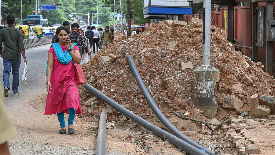 Bengalurus Post Office Road turns hazardous amid endless roadwork