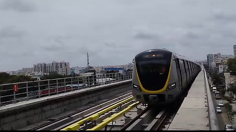 Bengaluru Metros Yellow Line receives statutory safety clearance