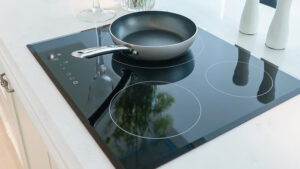 Gas supply crunch fuels induction stove sales in Bengaluru